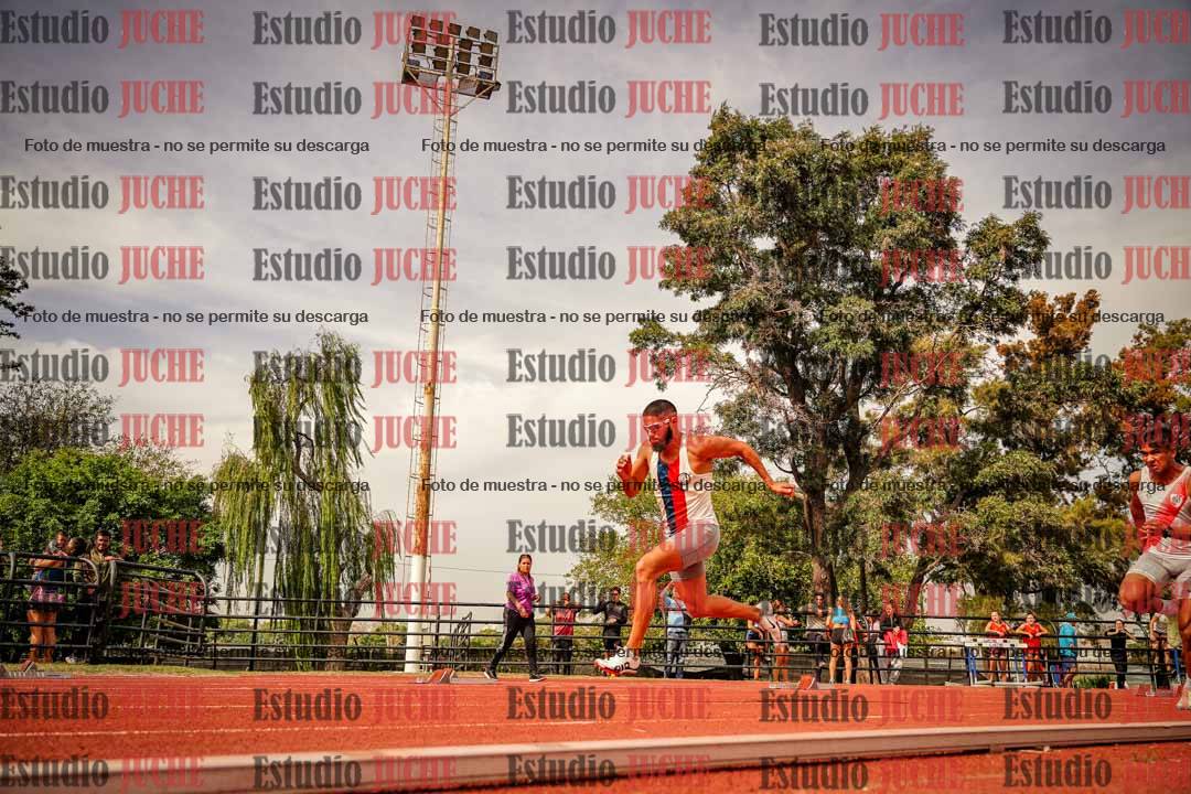 Fotos de los 200 m llanos de varones