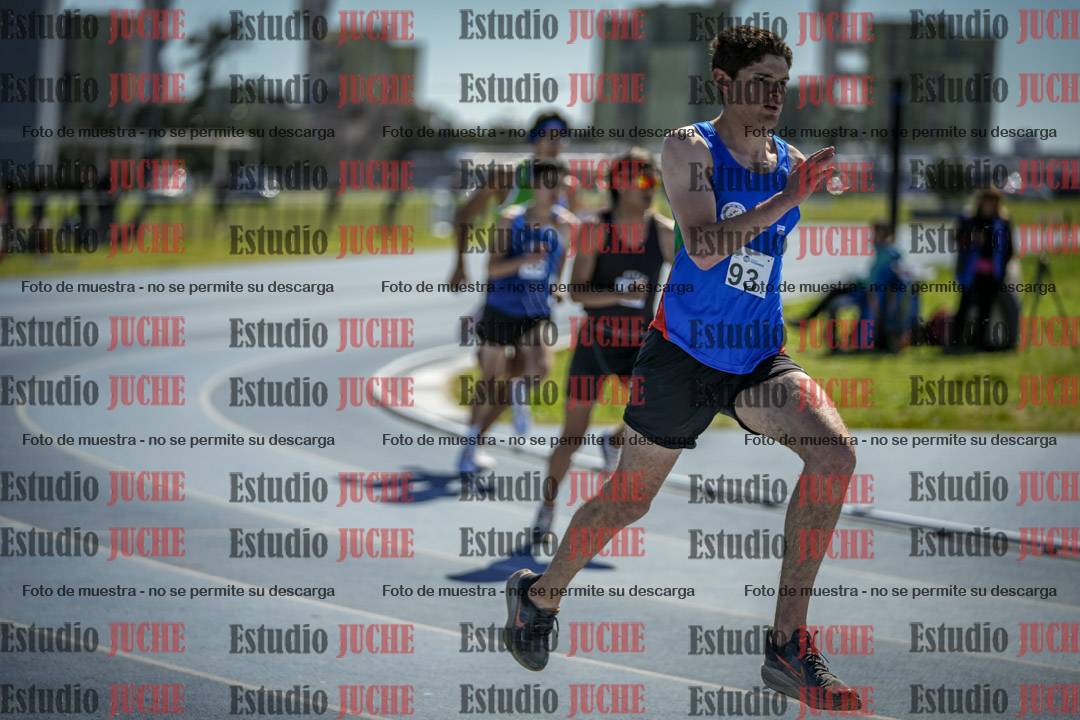 Fotos de los 800 m llanos de varones