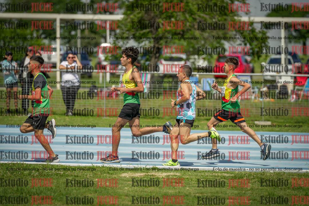 Fotos de los 1000 m llanos de varones
