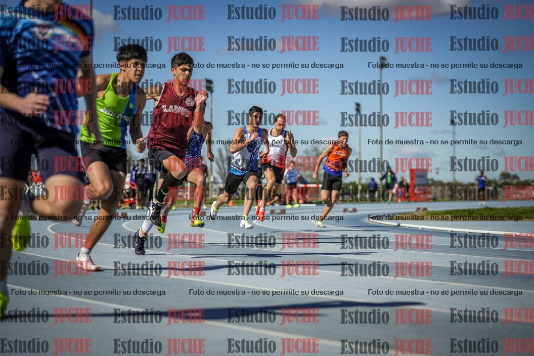 Fotos de los 200 m llanos de varones