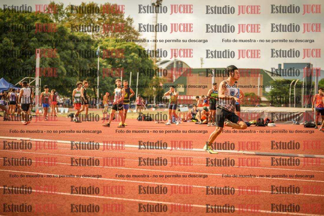 Fotos de los 400 m llanos de varones