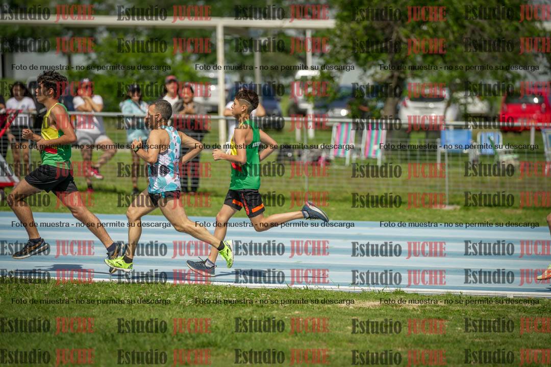 Fotos de los 1000 m llanos de varones