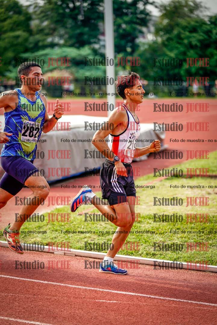 Fotos de los 3000 m llanos de varones