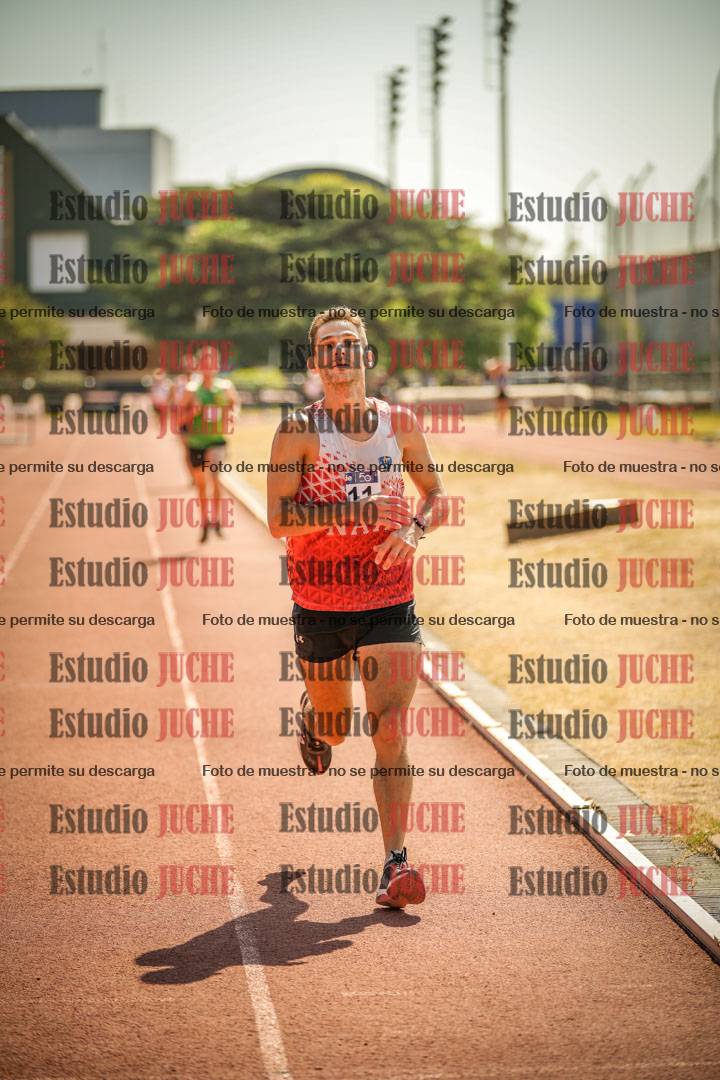 Fotos de los 3000 m llanos de varones