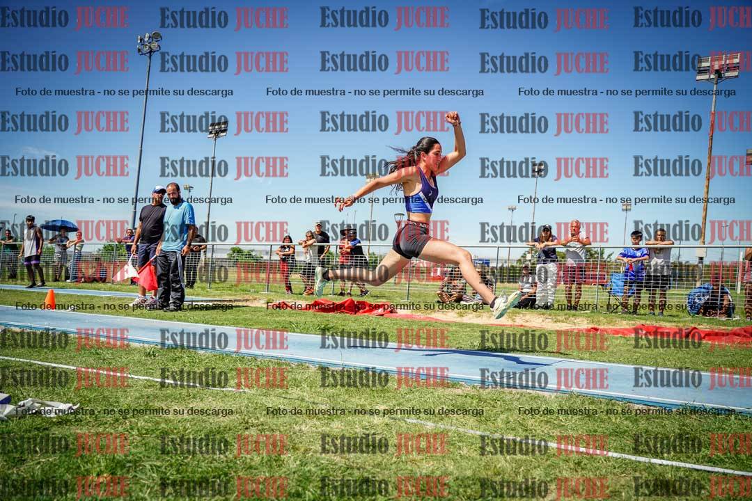 Fotos del salto triple de varones y mujeres - todas las tablas
