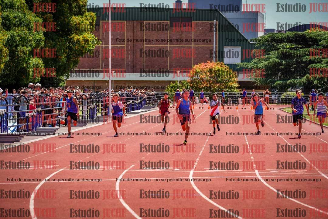 Fotos de los 80 m llanos de varones