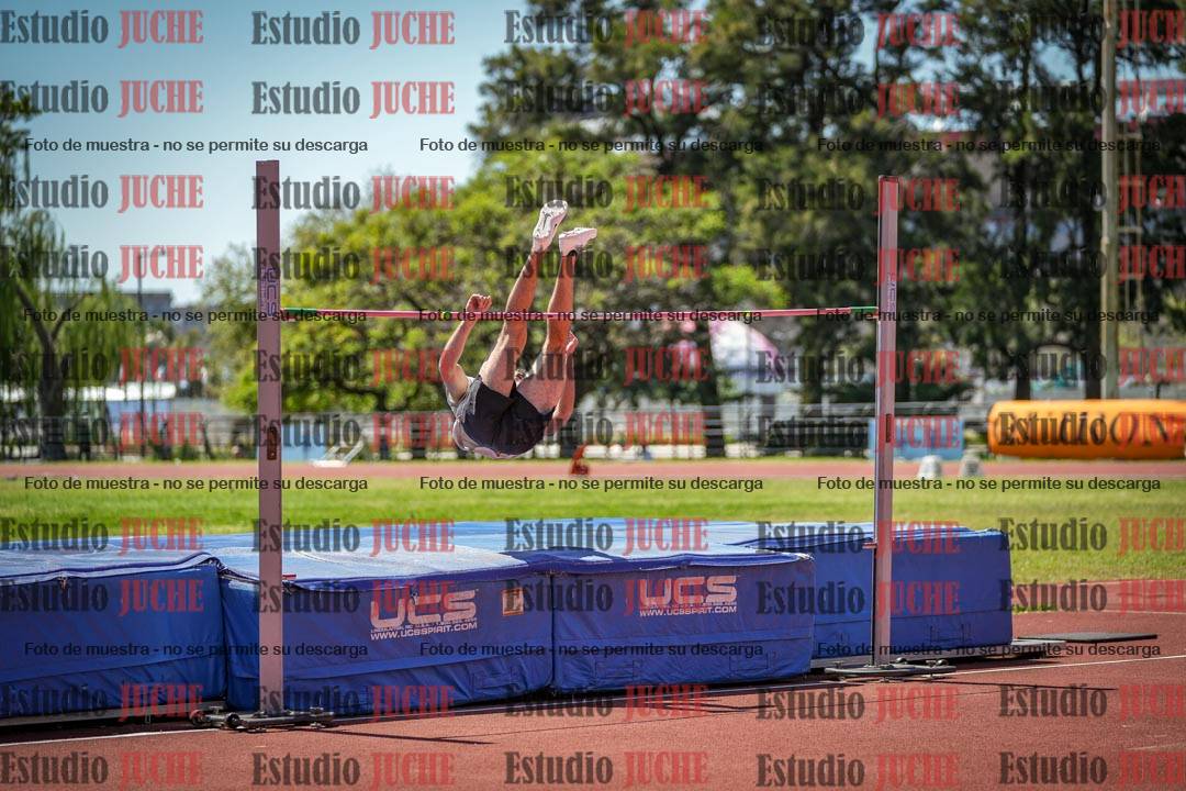 Fotos del salto en alto de varones
