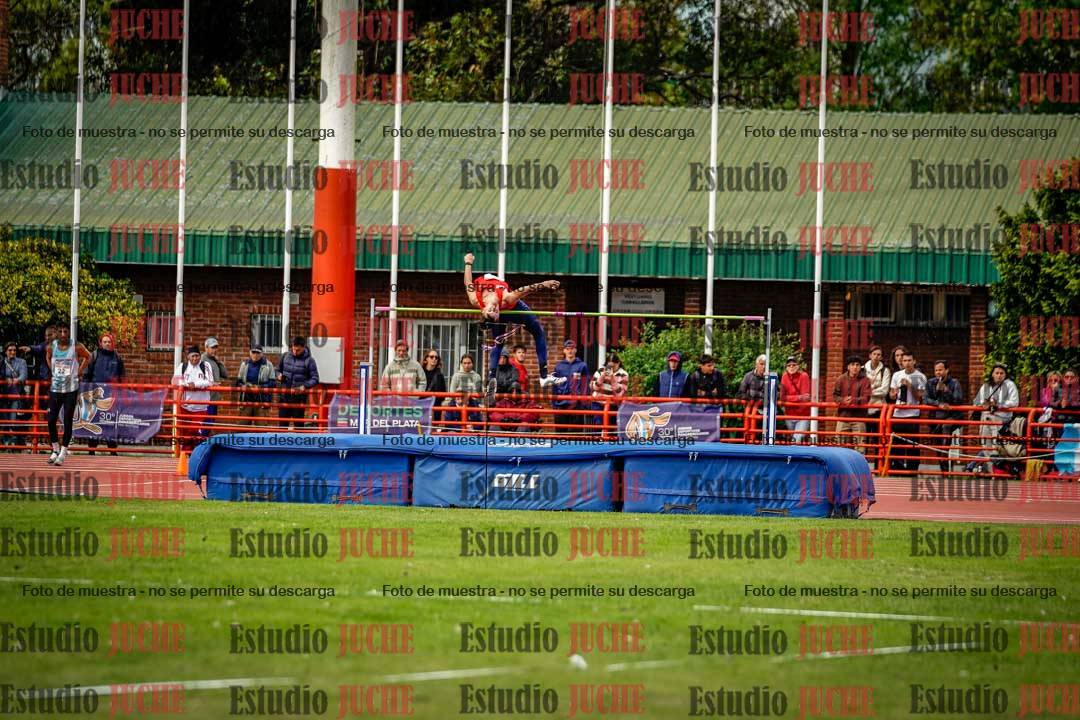 Fotos del salto en alto de varones - FINAL