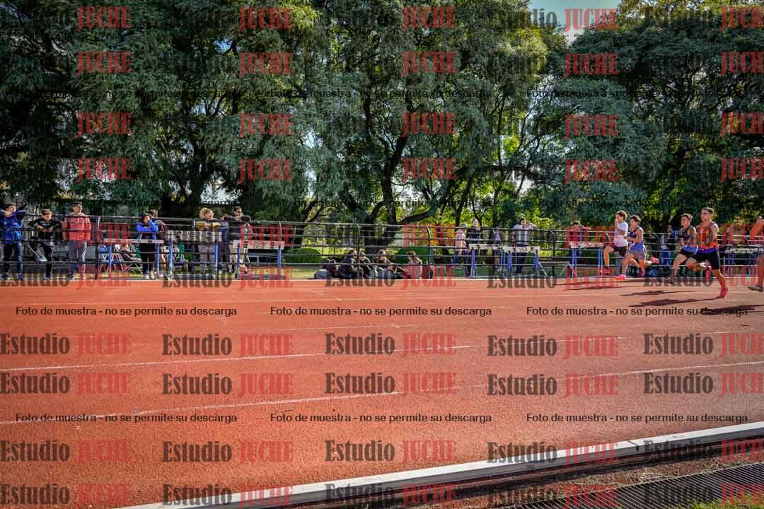 Fotos de los 100 m llanos de varones