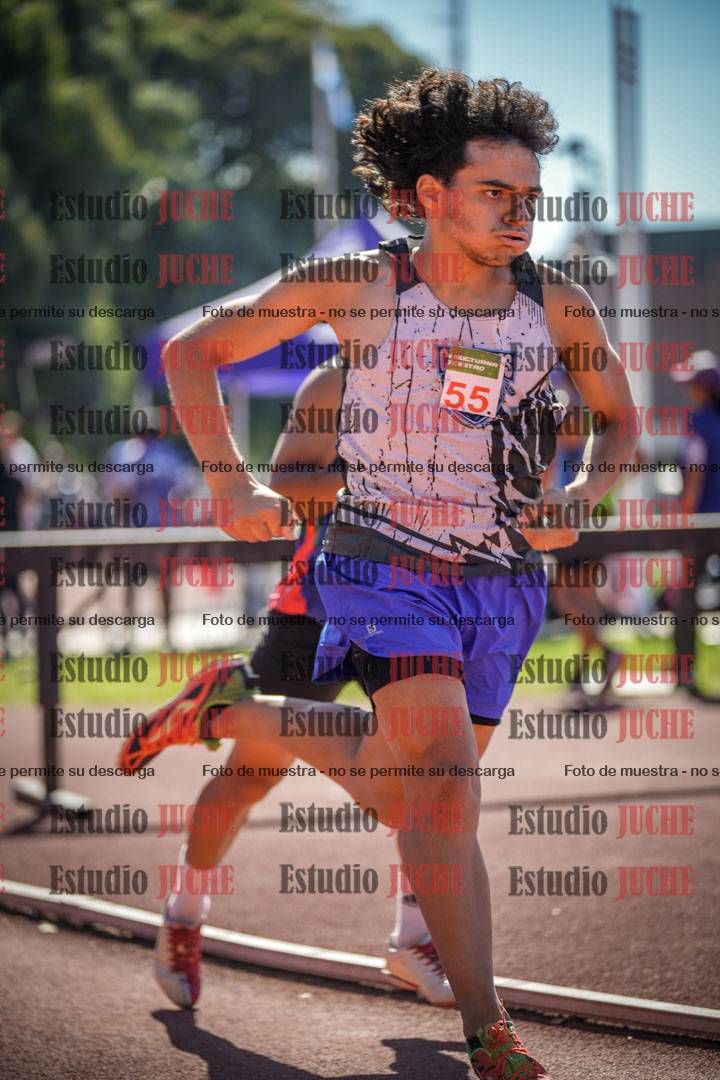 Fotos de los 800 m llanos de varones