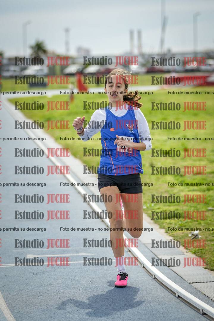 Fotos de los 800 m llanos de mujeres - U14