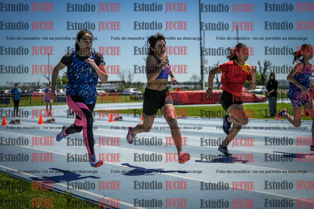 Fotos de los 80 m llanos de mujeres