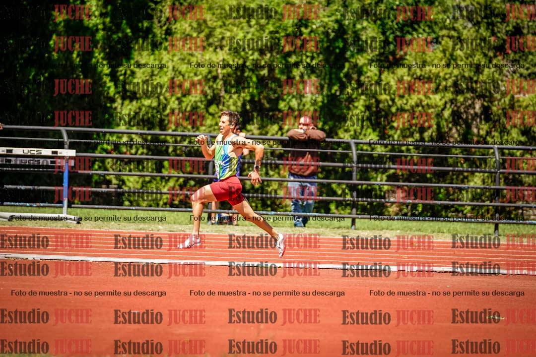 Fotos de los 800 m llanos de varones