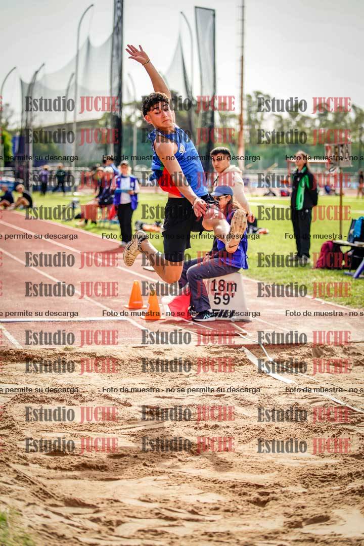Fotos del salto en largo de varones
