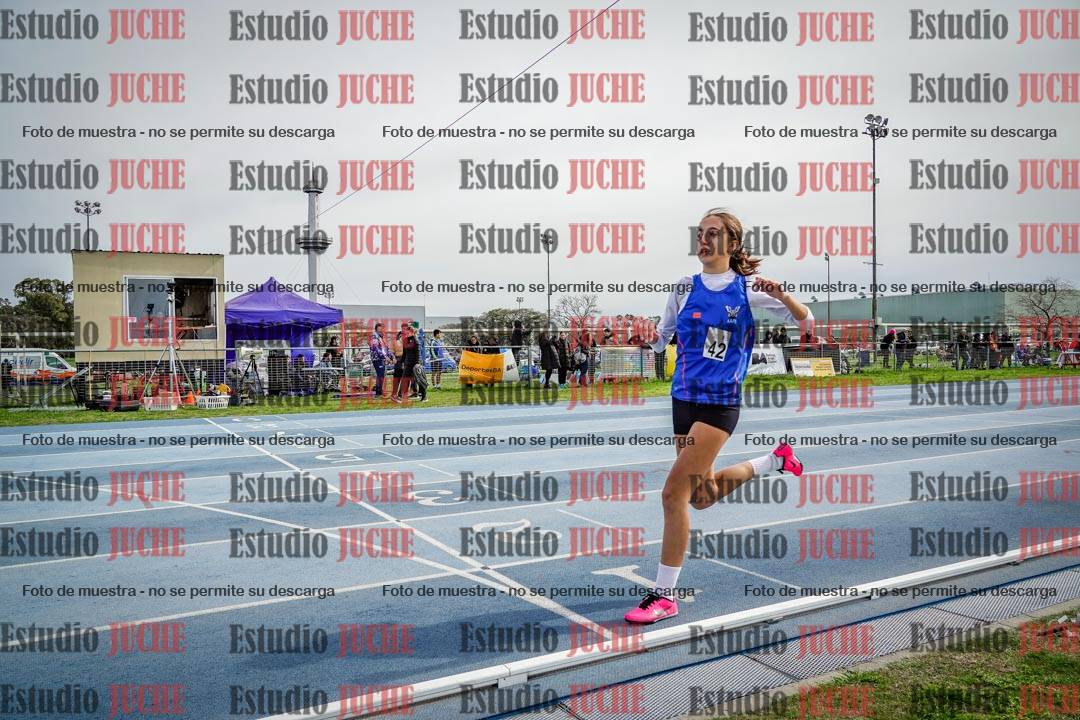 Fotos de los 800 m llanos de mujeres - U14