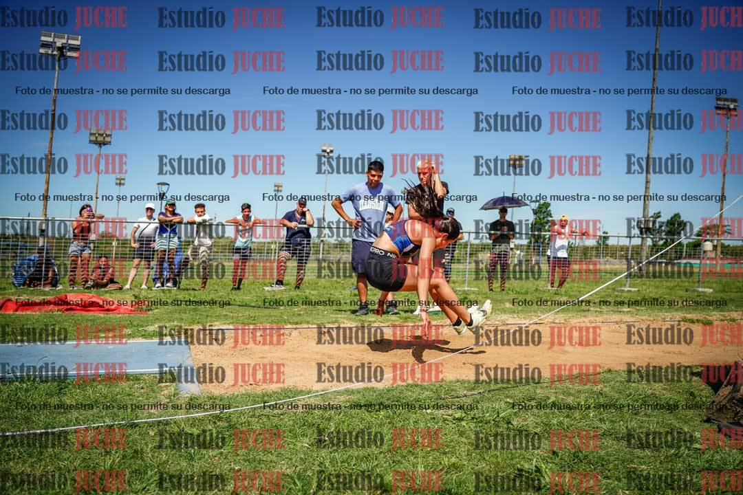 Fotos del salto triple de varones y mujeres - todas las tablas