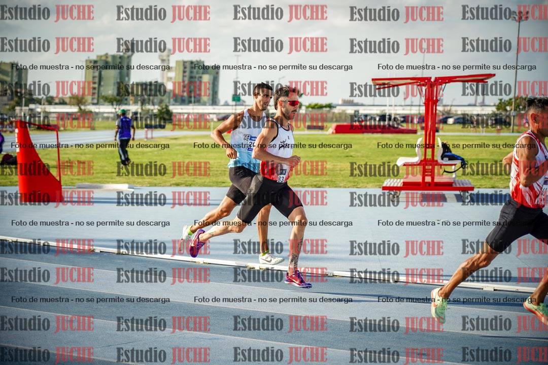 Fotos de los 800 m llanos de varones