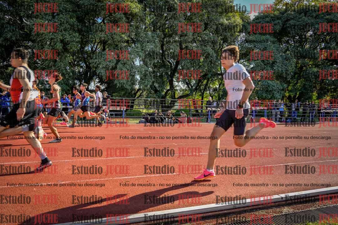 Fotos de los 100 m llanos de varones