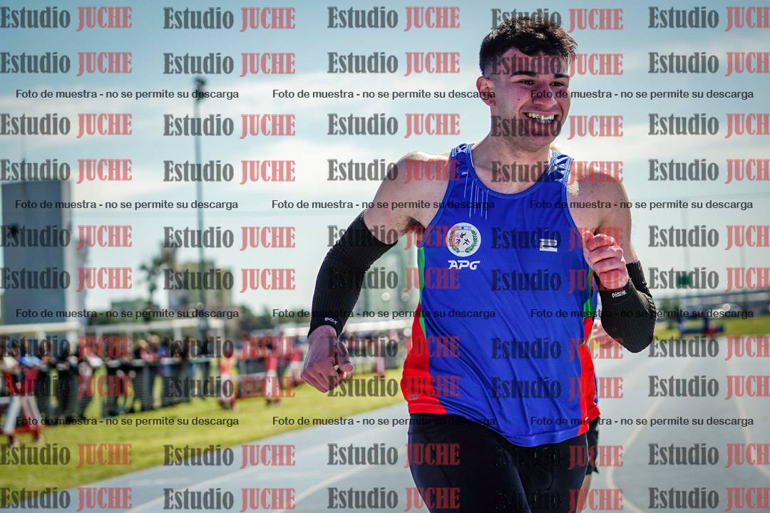 Fotos de los 100 m llanos de varones