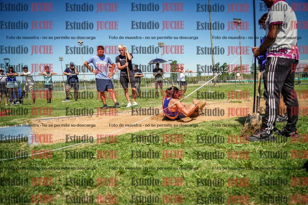 Fotos del salto triple de varones y mujeres - todas las tablas