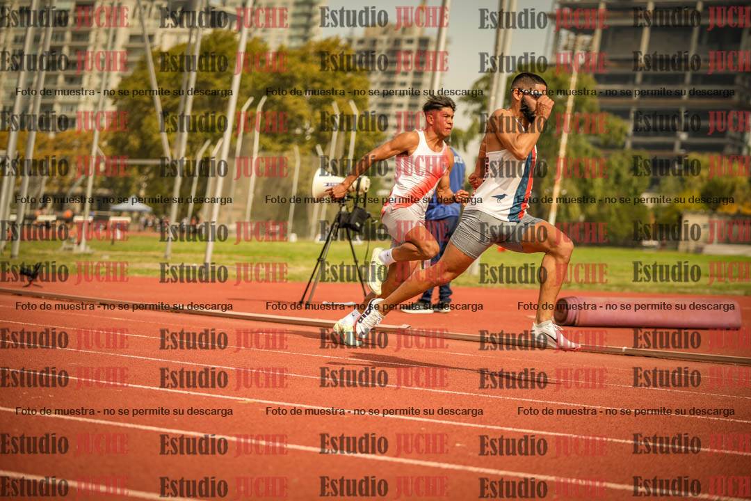 Fotos de los 200 m llanos de varones