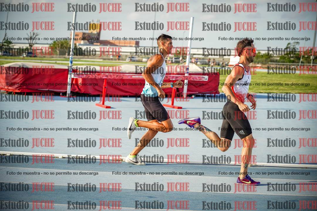 Fotos de los 800 m llanos de varones
