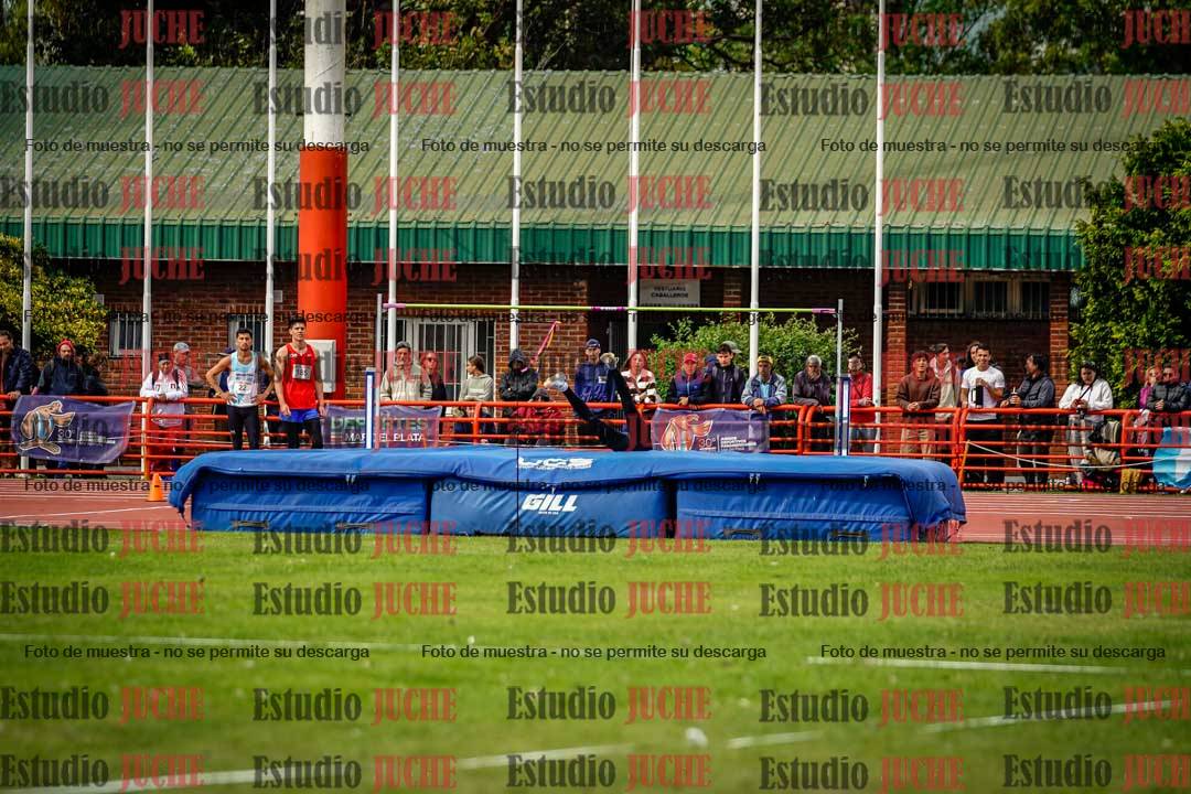 Fotos del salto en alto de varones - FINAL