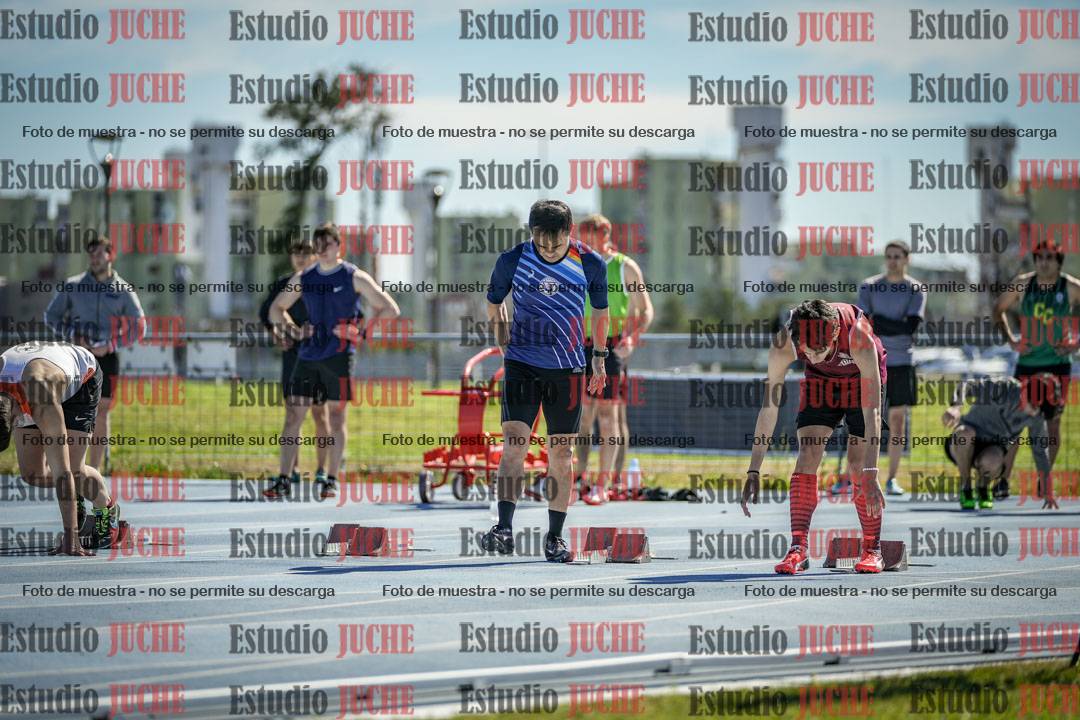 Fotos de los 100 m llanos de varones