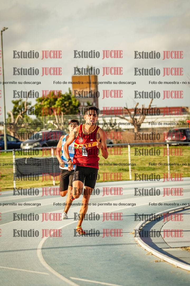 Fotos de los 800 m llanos de varones