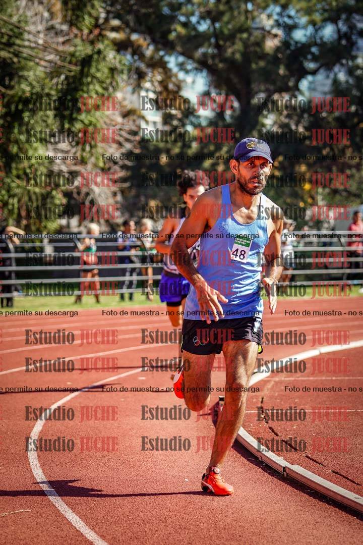Fotos de los 800 m llanos de varones