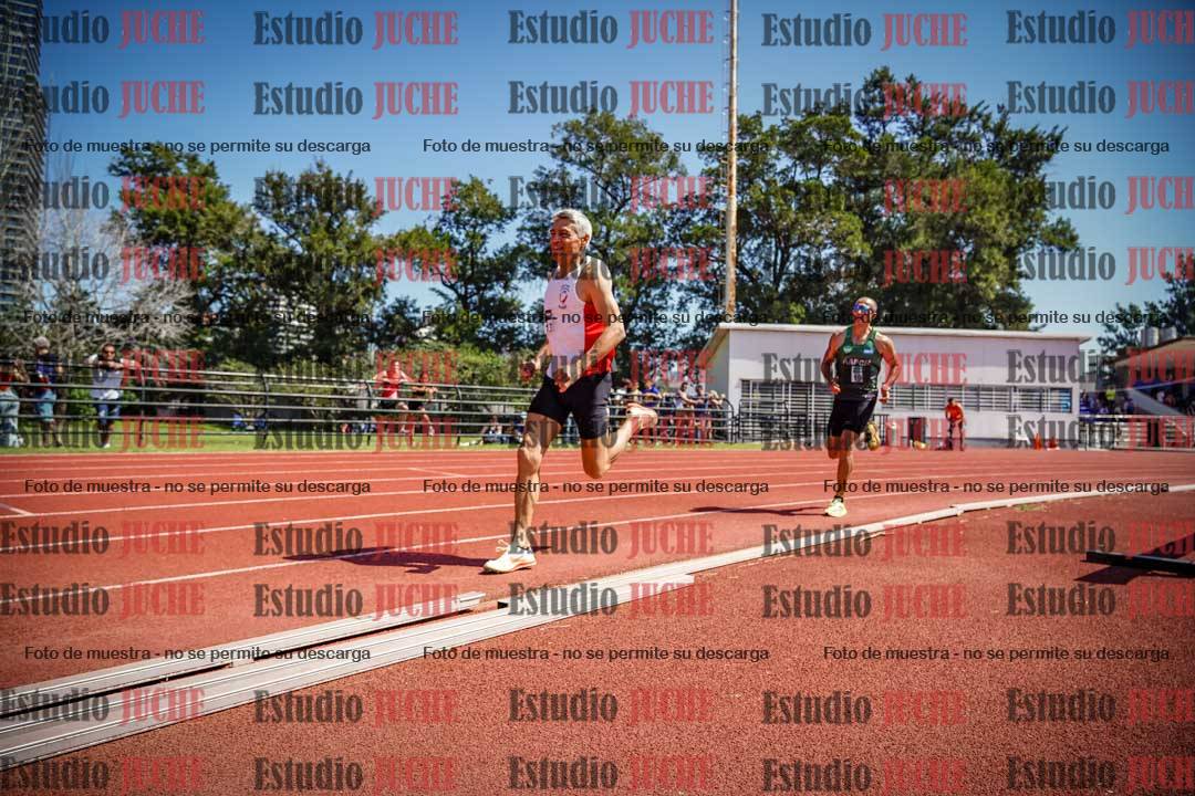Fotos de los 800 m llanos de varones