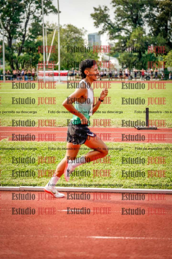 Fotos de los 3000 m llanos de varones