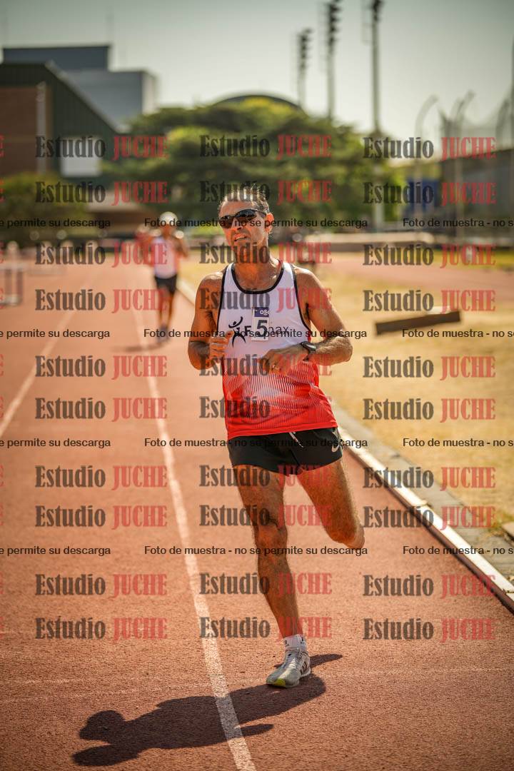 Fotos de los 3000 m llanos de varones
