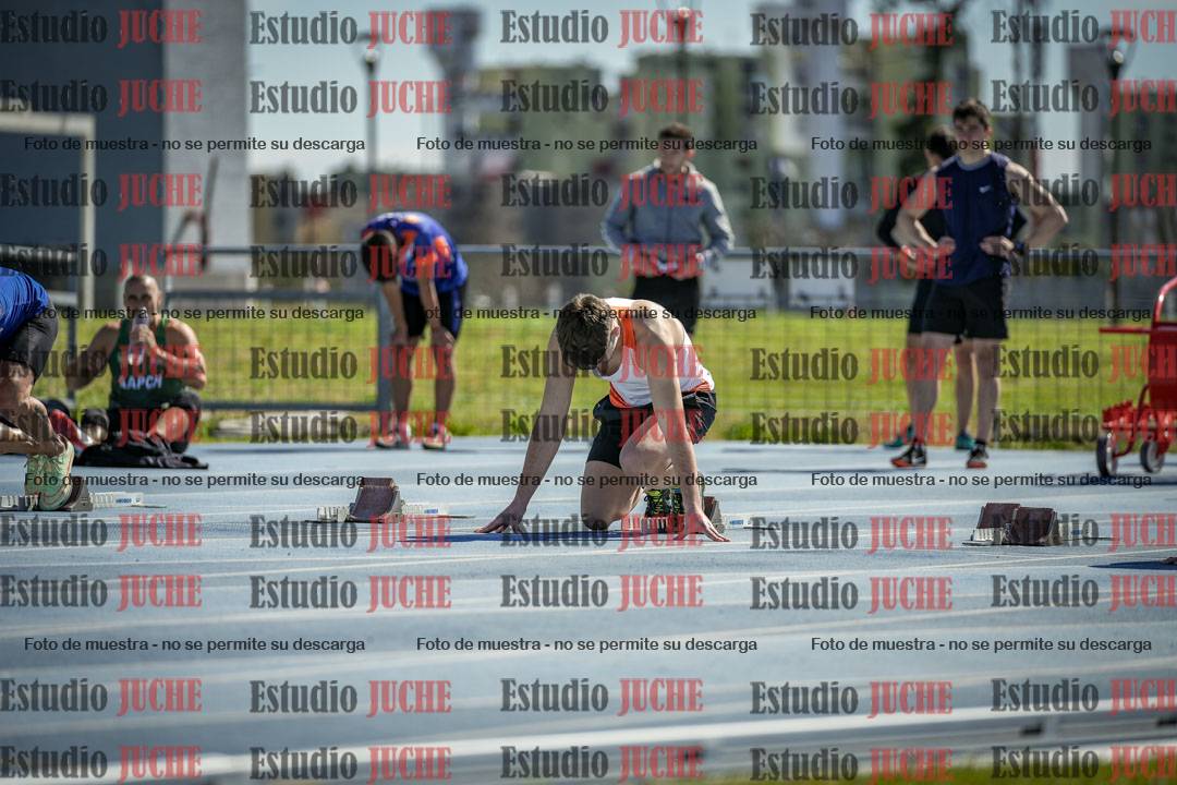 Fotos de los 100 m llanos de varones