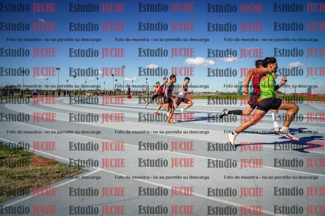 Fotos de los 200 m llanos de varones
