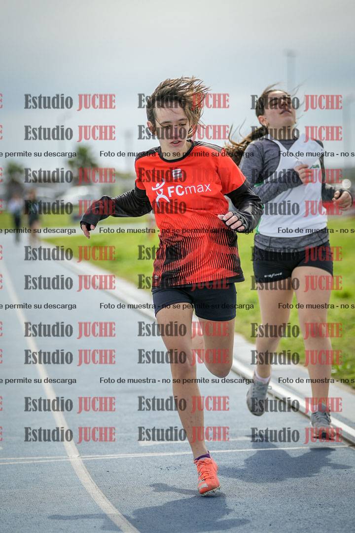Fotos de los 800 m llanos de mujeres - U14