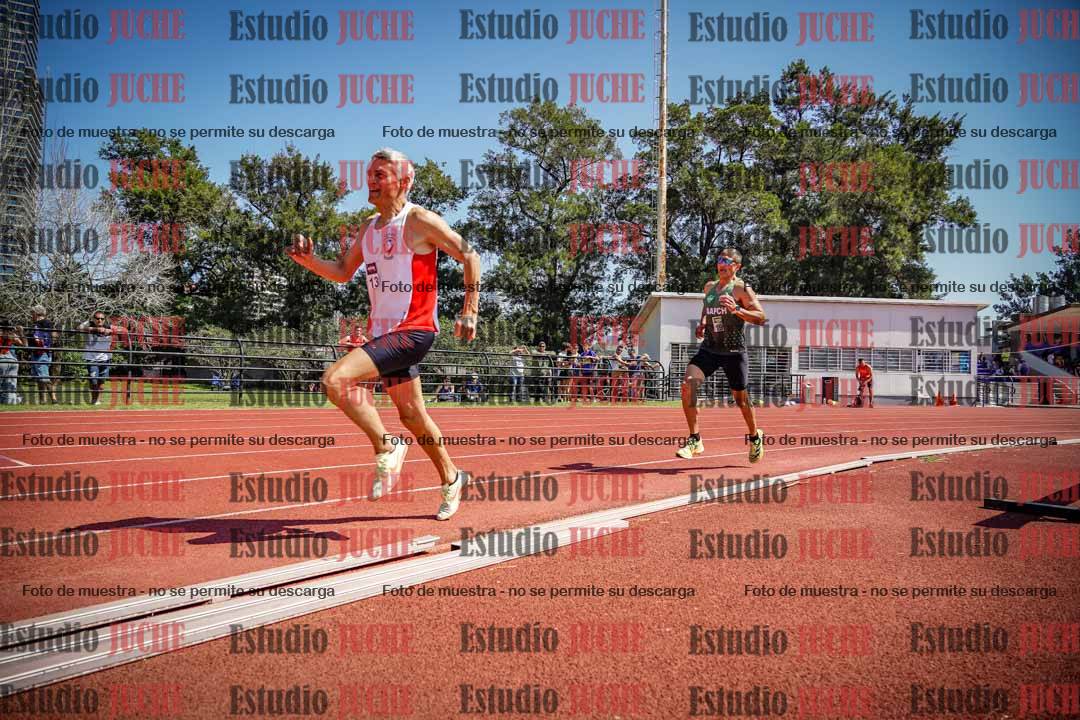 Fotos de los 800 m llanos de varones