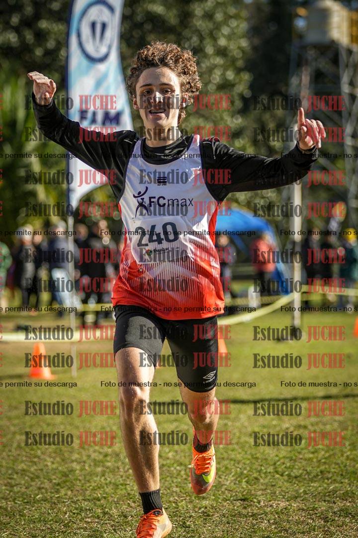 Fotos de la llegada del cross de 6000 m