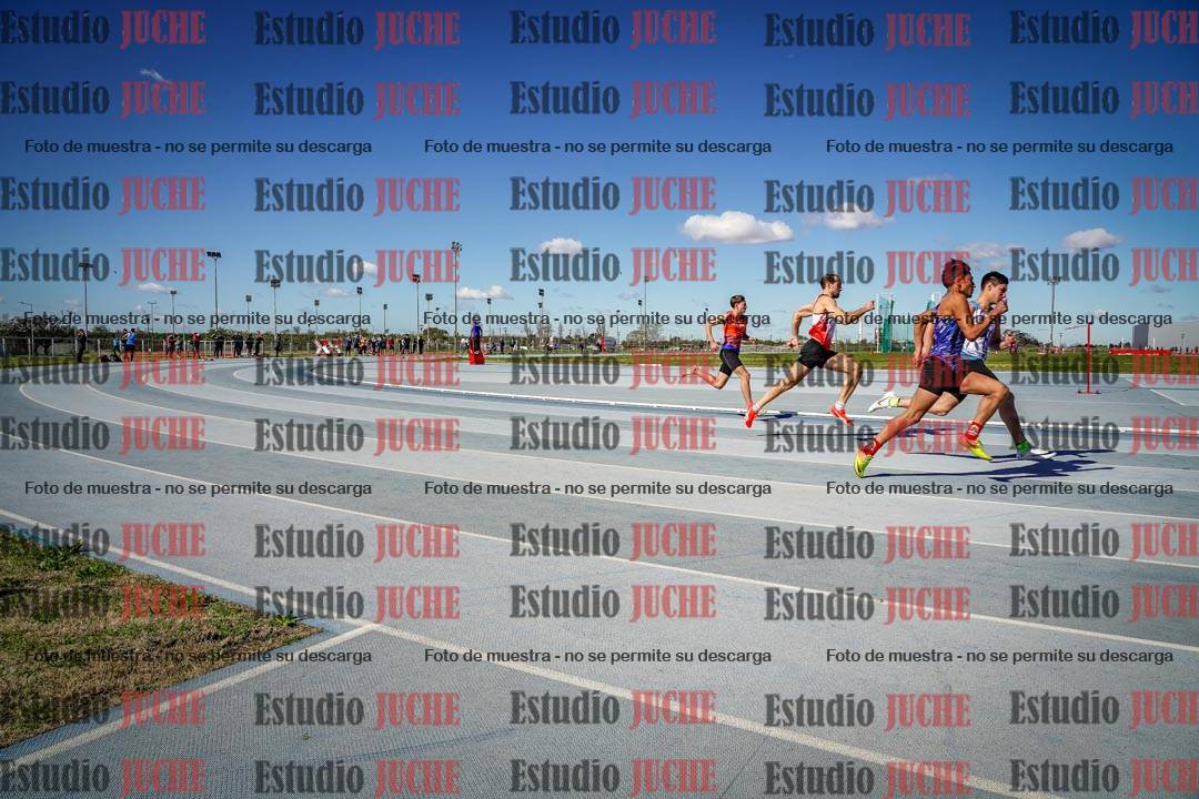 Fotos de los 200 m llanos de varones