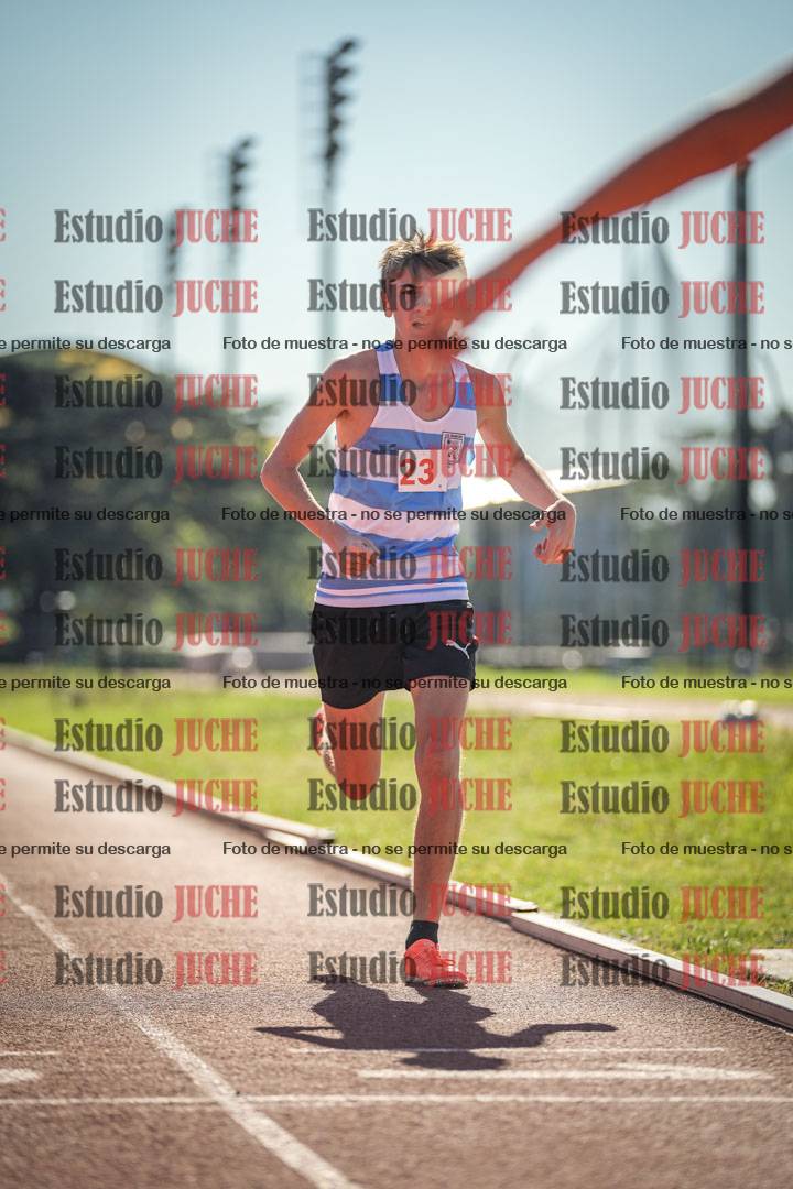 Fotos de los 2400 m llanos de varones