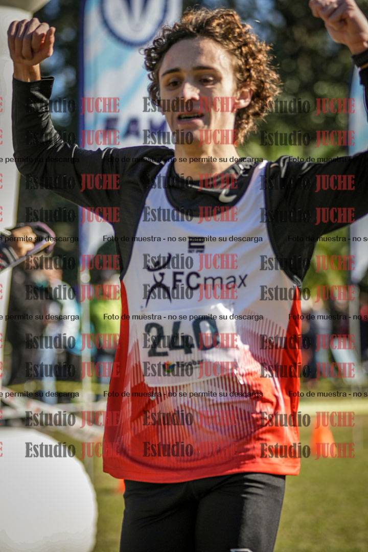 Fotos de la llegada del cross de 6000 m