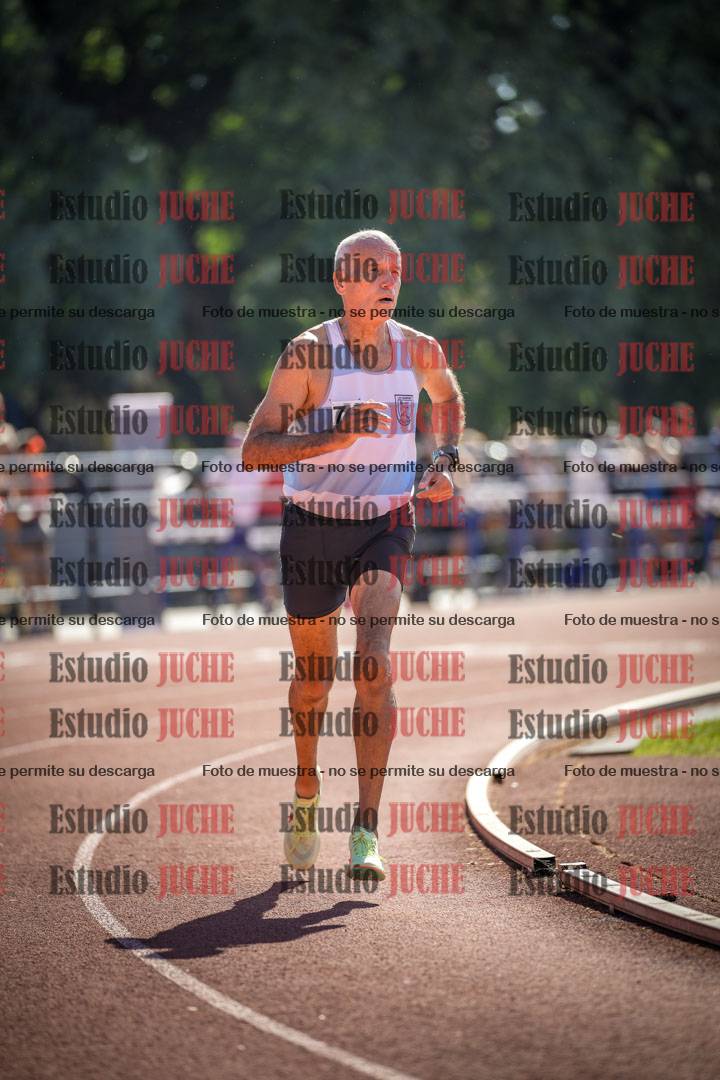 Fotos de los 800 m llanos de varones