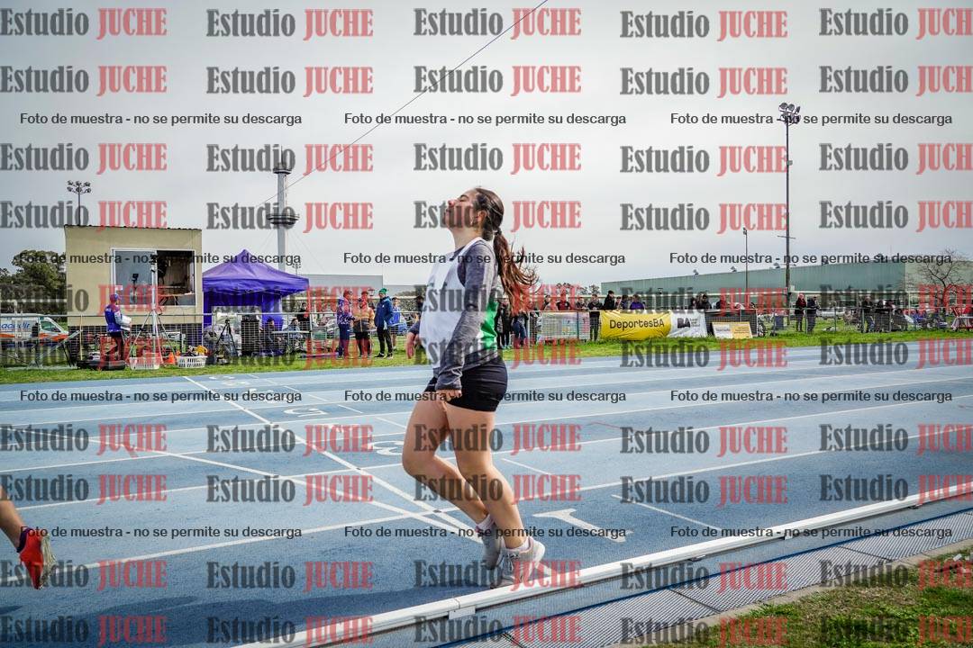 Fotos de los 800 m llanos de mujeres - U14