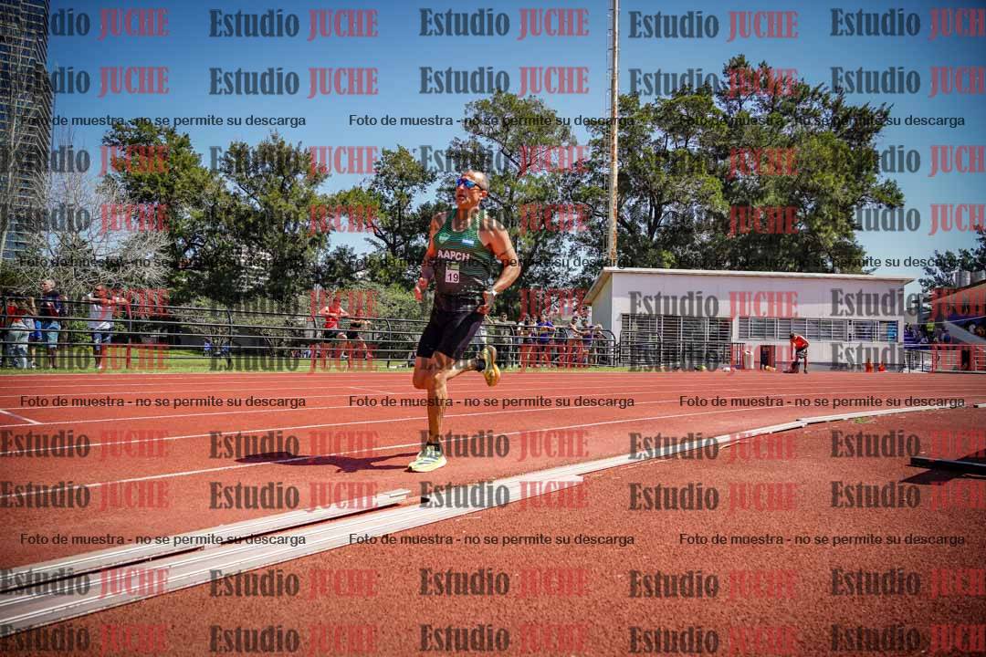 Fotos de los 800 m llanos de varones