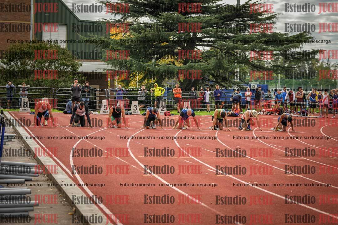 Fotos de los 100 m llanos de varones