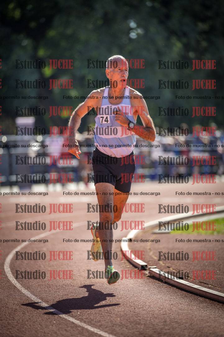 Fotos de los 800 m llanos de varones