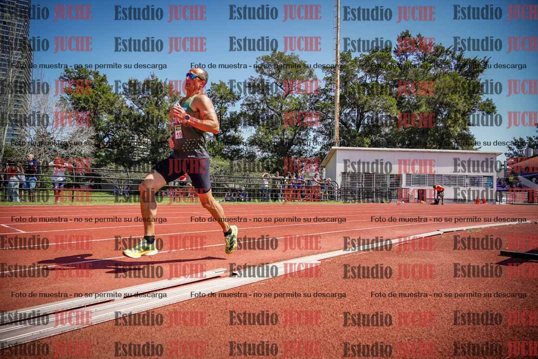 Fotos de los 800 m llanos de varones