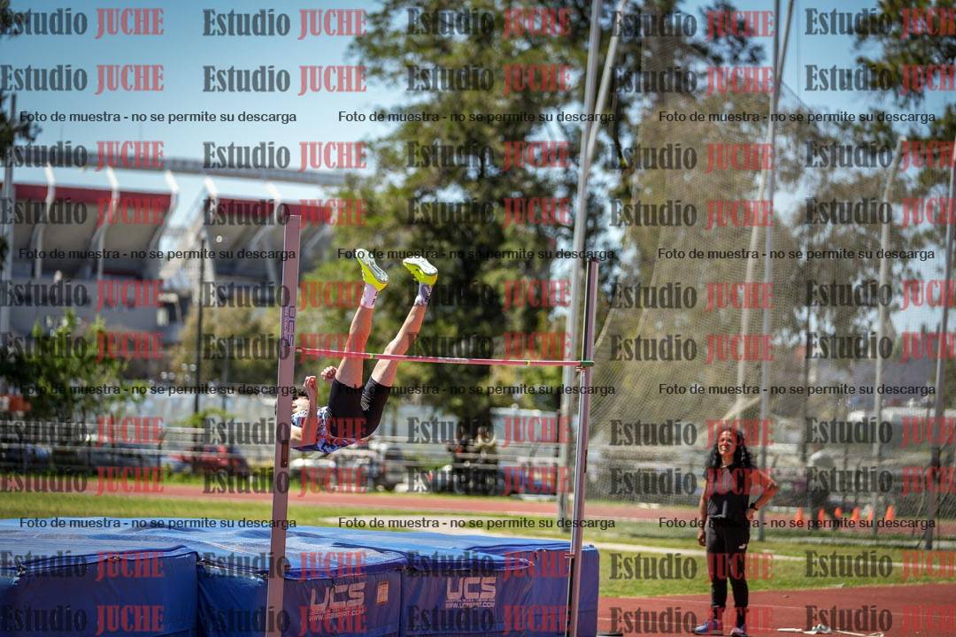 Fotos del salto en alto de varones