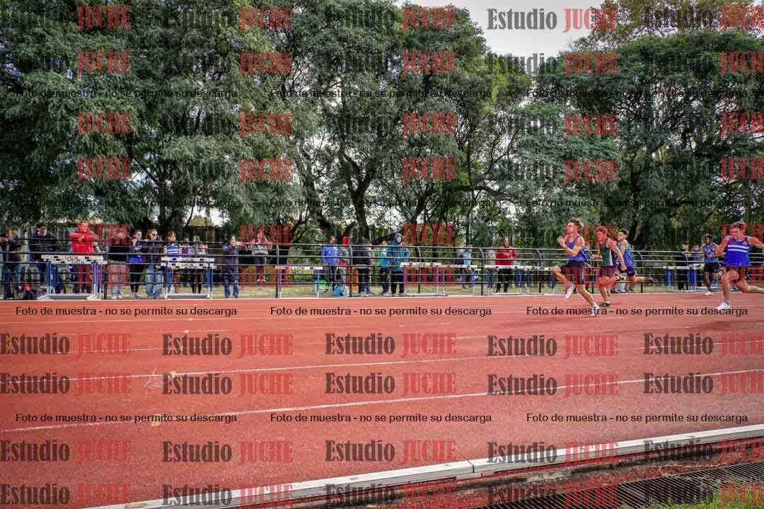 Fotos de los 100 m llanos de varones