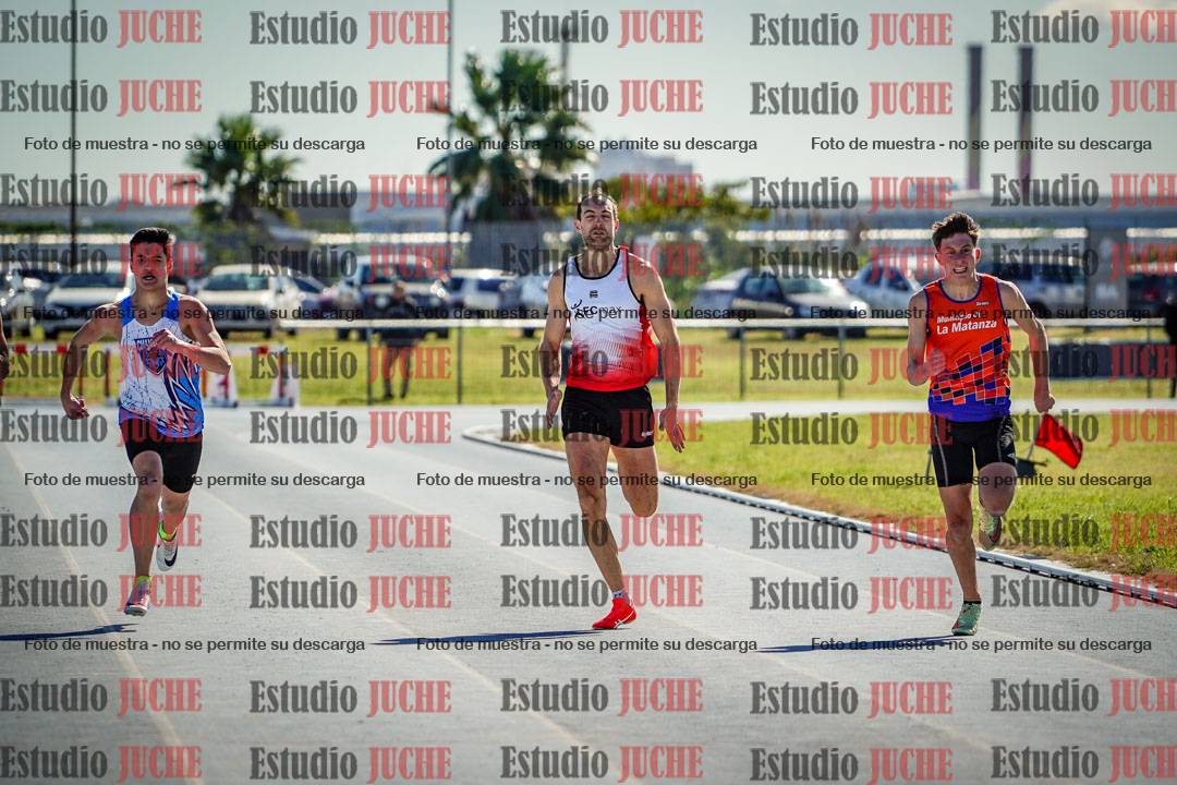 Fotos de los 200 m llanos de varones